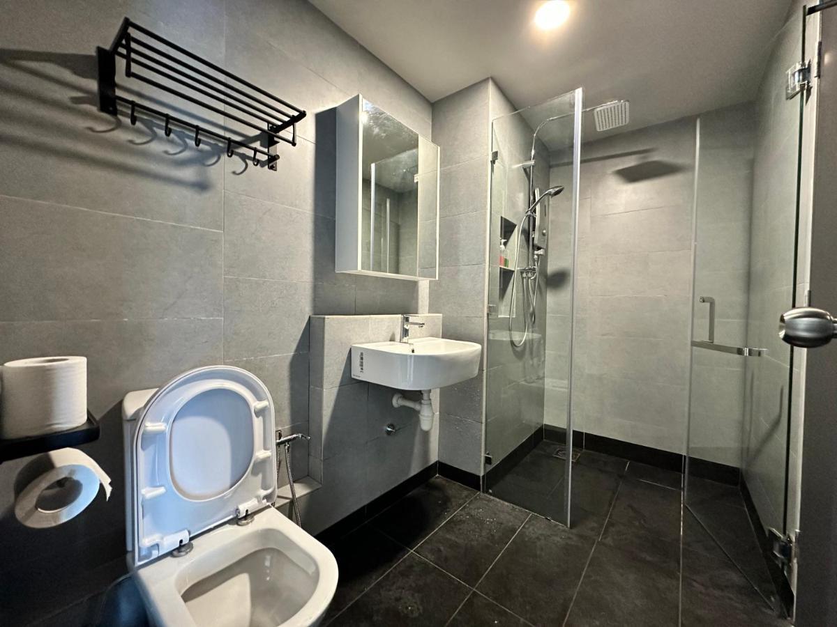 Apartamento Sunset View Jesselton Quay Near Jesselton Point Near Suria Sabah Near Gaya Street Kota Kinabalu Exterior foto